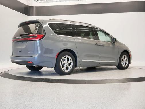 2022 Chrysler Pacifica Limited
