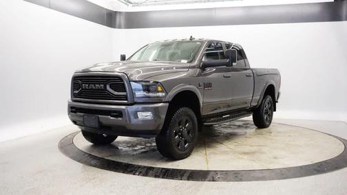 2018 RAM 2500 Laramie Crew Cab 4x4 6'4' Box