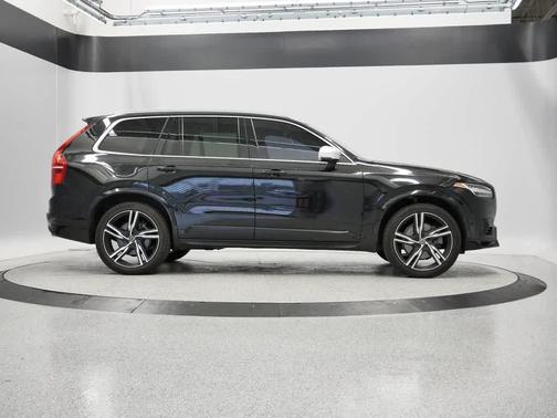 2016 Volvo XC90 Hybrid T8 R-Design