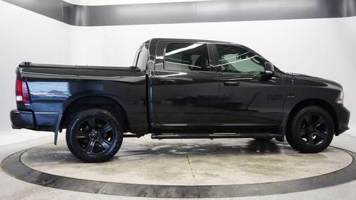 2018 RAM 1500 Night Crew Cab 4x4 5'7' Box