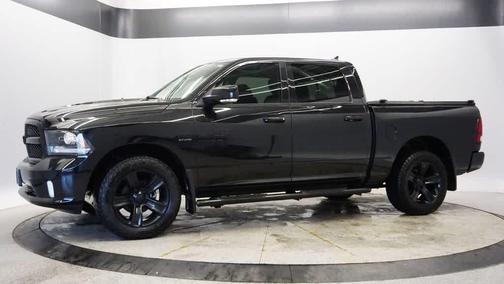 2018 RAM 1500 Night Crew Cab 4x4 5'7' Box