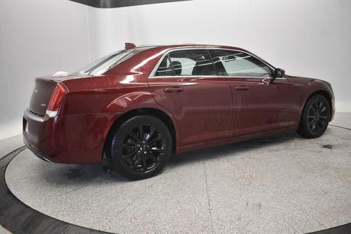 2017 Chrysler 300 Limited