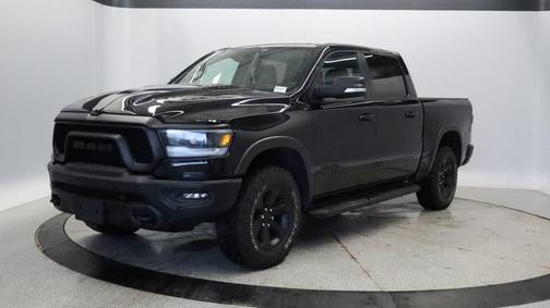 Diamond Black Crystal Pearlcoat 2022 RAM 1500 Rebel