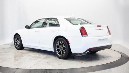 2016 Chrysler 300 S