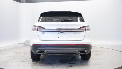 2019 Lincoln Nautilus Select