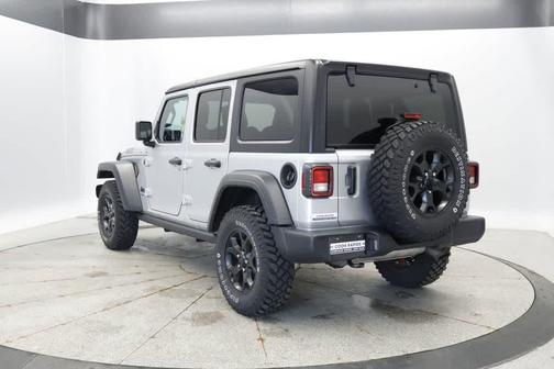 Silver Zynith Clearcoat 2023 Jeep Wrangler Willys