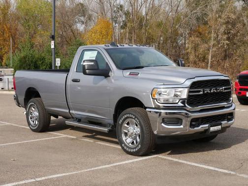 2024 RAM 3500 Tradesman Regular Cab 4x4 8' Box