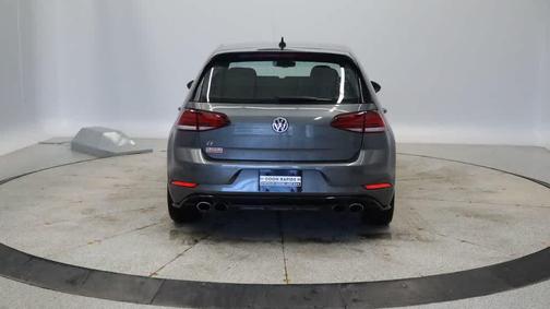 2019 Volkswagen Golf R 2.0T DSG