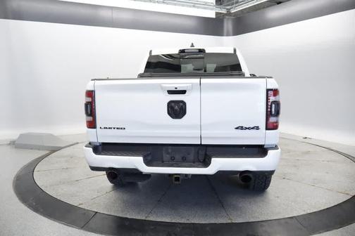 Ivory White Tri-Coat Pearlcoat 2021 RAM 1500 Limited