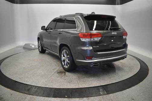 2019 Jeep Grand Cherokee Summit