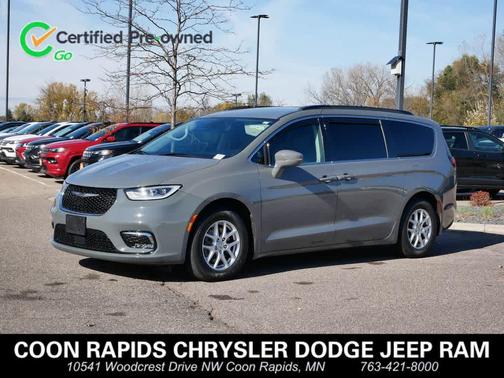 2022 Chrysler Pacifica Touring L