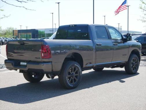 2025 RAM 3500 Big Horn Crew Cab 4x4 6'4' Box