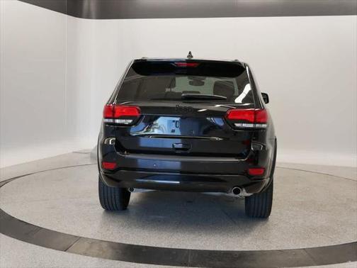 2022 Jeep Grand Cherokee Laredo