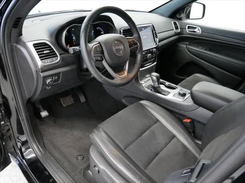 2022 Jeep Grand Cherokee Laredo