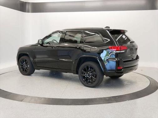 2022 Jeep Grand Cherokee Laredo