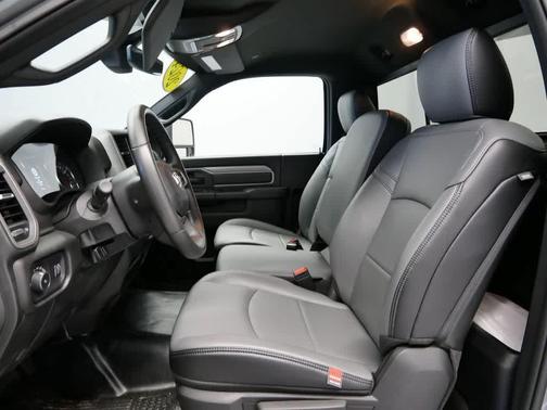 2024 RAM 3500 Tradesman Regular Cab 4x4 8' Box
