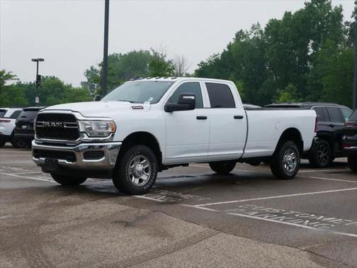 2024 RAM 2500 Tradesman Crew Cab 4x4 8' Box