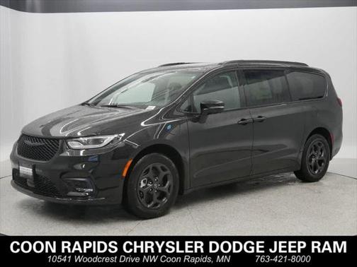 2025 Chrysler Pacifica Hybrid Premium S Appearance Pkg