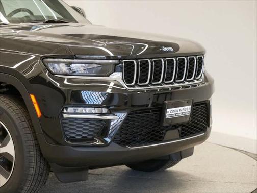 2025 Jeep Grand Cherokee 4xe Base