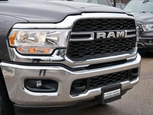 2024 RAM 2500 Tradesman Crew Cab 4x4 6'4' Box