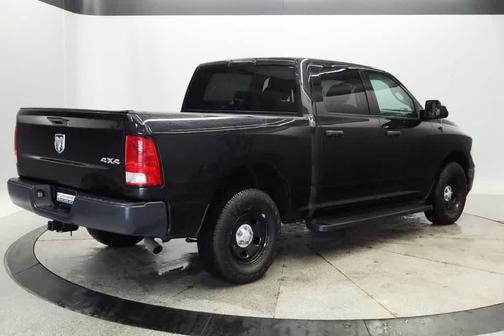 Brilliant Black Crystal Pearlcoat 2016 RAM 1500 SSV
