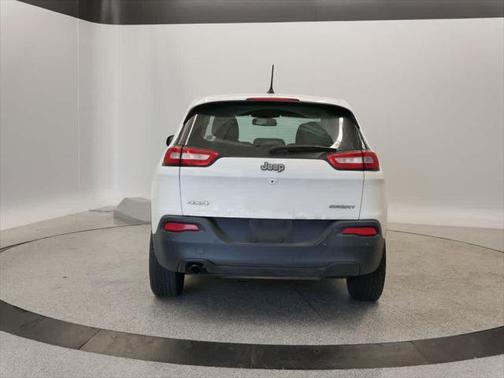 2015 Jeep Cherokee Sport