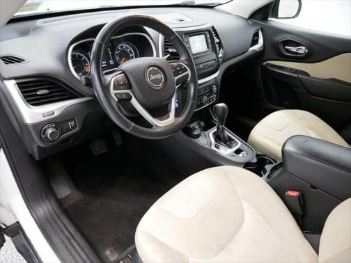 2015 Jeep Cherokee Sport