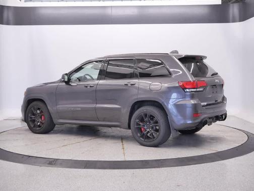 Granite Crystal Metallic 2017 Jeep Grand Cherokee SRT