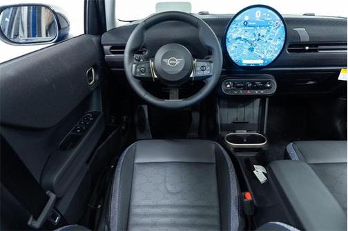 2025 MINI Hardtop Signature Plus