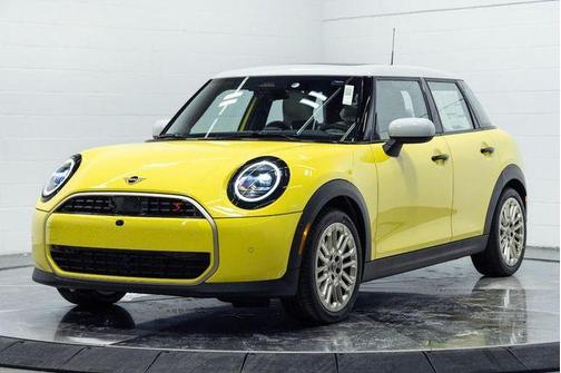 2026 MINI Hardtop Iconic