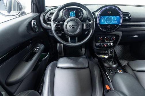 2022 MINI Clubman Cooper