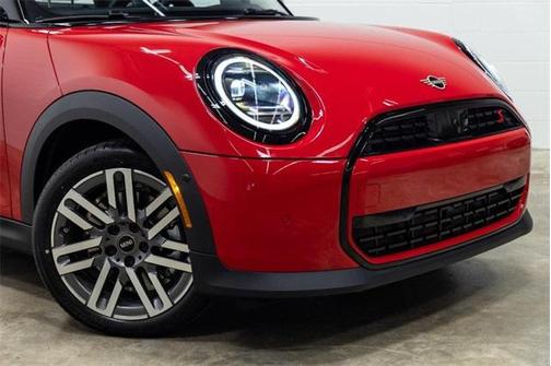 2025 MINI Hardtop Signature Plus