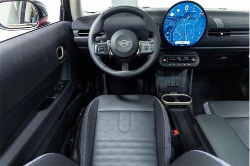 2025 MINI Hardtop Signature Plus