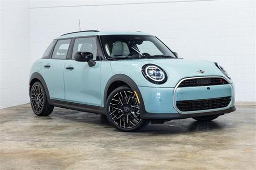 2025 MINI Hardtop Iconic