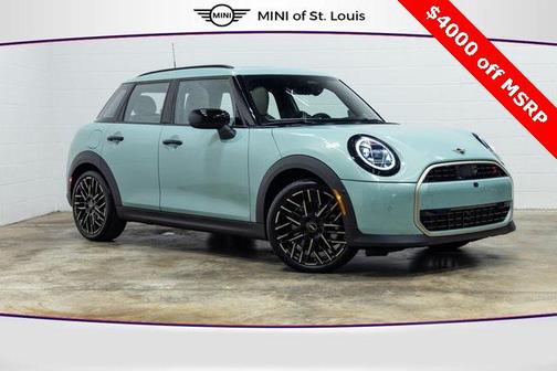2025 MINI Hardtop Iconic