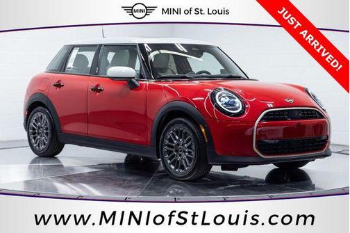 2026 MINI Hardtop Iconic