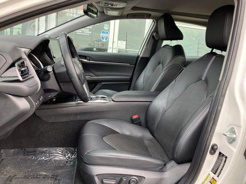 2023 Toyota Camry XLE