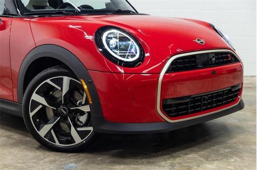 2025 MINI Hardtop Iconic