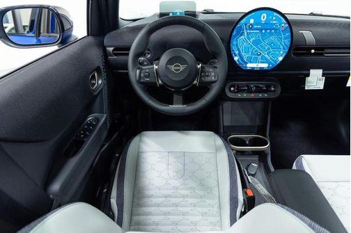 Blazing Blue Metallic 2026 MINI Hardtop Oxford Edition