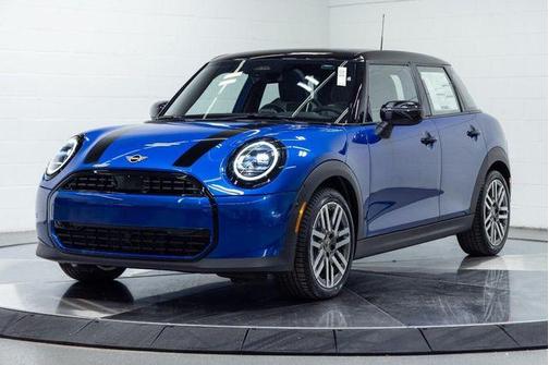Blazing Blue Metallic 2026 MINI Hardtop Oxford Edition