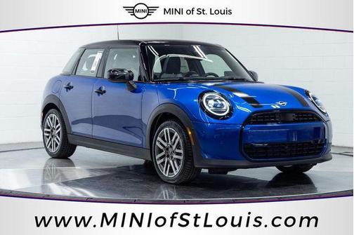 Blazing Blue Metallic 2026 MINI Hardtop Oxford Edition