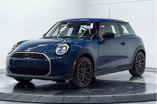 2026 MINI Hardtop Iconic