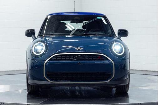 2026 MINI Hardtop Iconic