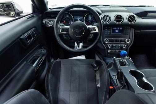 2021 Ford Mustang EcoBoost