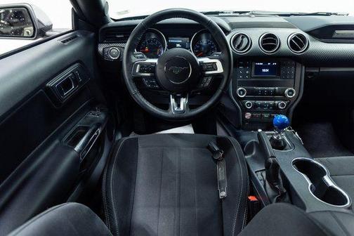 2021 Ford Mustang EcoBoost