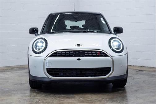 2026 MINI Hardtop Iconic