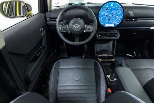 2025 MINI Hardtop Signature Plus