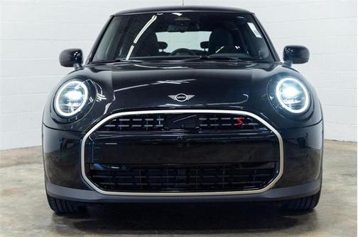 2025 MINI Hardtop Iconic