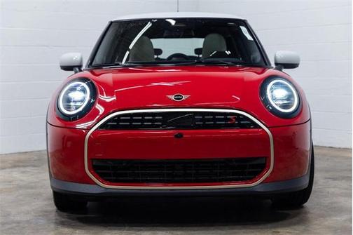 2025 MINI Hardtop Iconic
