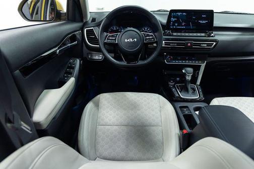2023 Kia Seltos SX